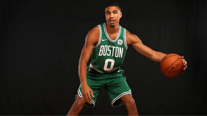 通过社交媒 通过社交媒