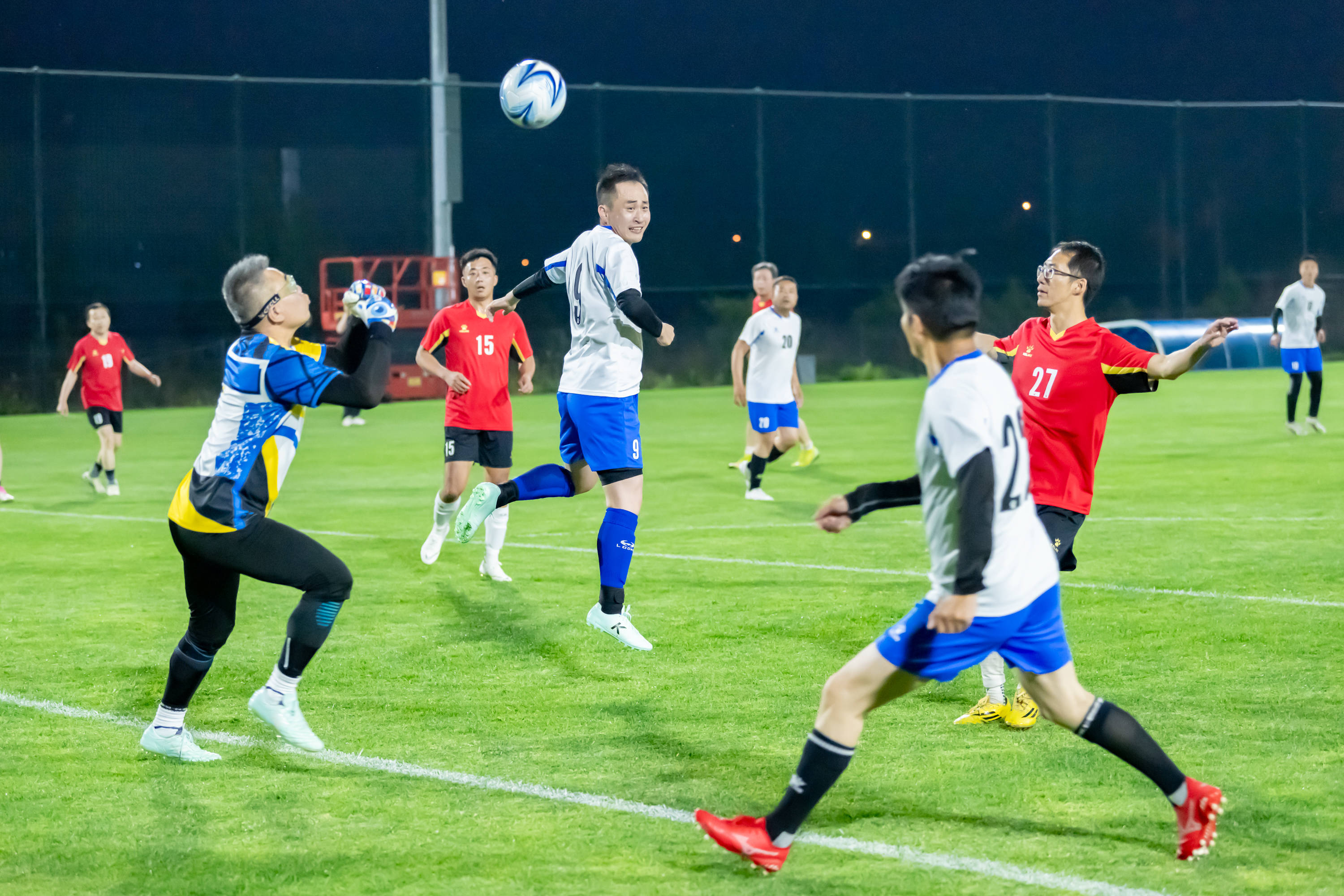 在一线队中 在一线队中